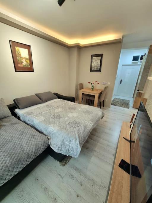 Apartman Rojal Vranje Apartment Bagian luar foto